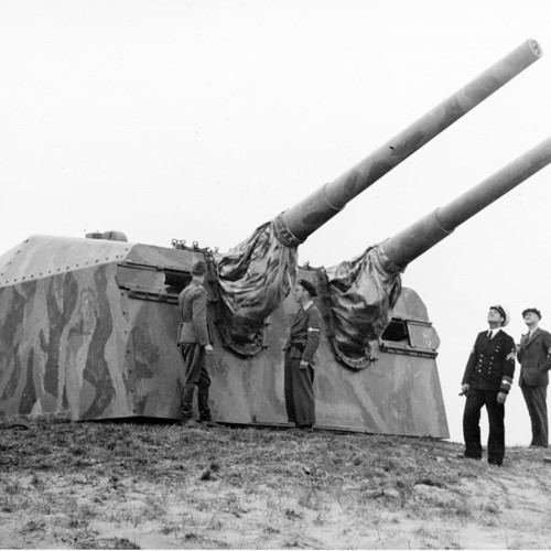 0837- 15 cm kanon, Gneisenau, Fanø.jpg