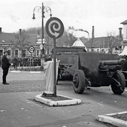 b60768 - 10,5 cm kanon, Vejle, april 1940.jpg